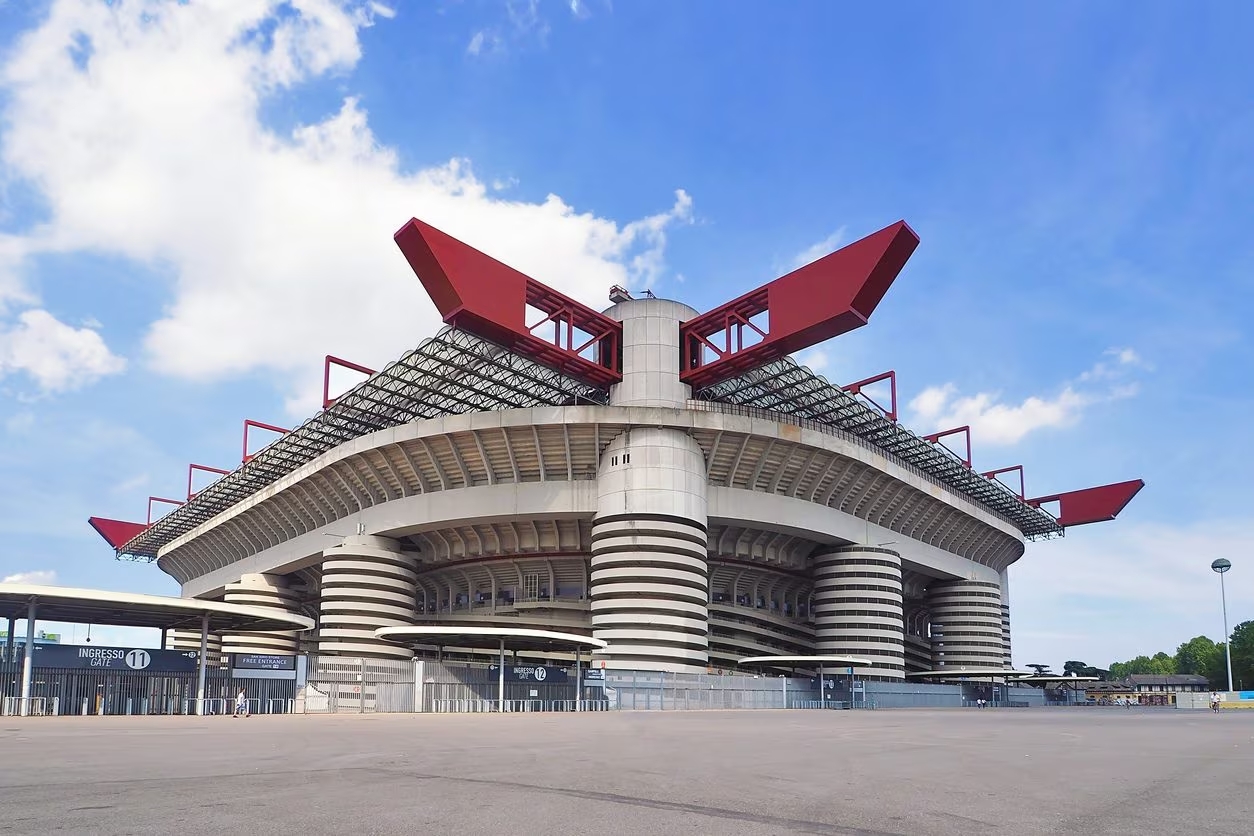 Milano, il Comune lancia la ZTL per San Siro: le zone e i prezzi dei parcheggi