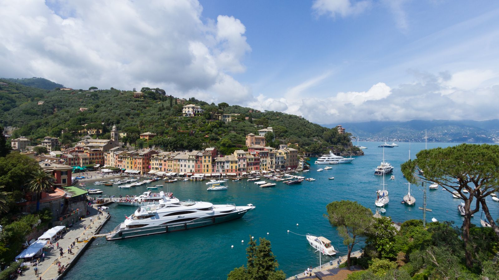 Liguria, Portofino prepara la lotta all’overtourism: le misure per gestire gli afflussi estivi in modo sostenibile
