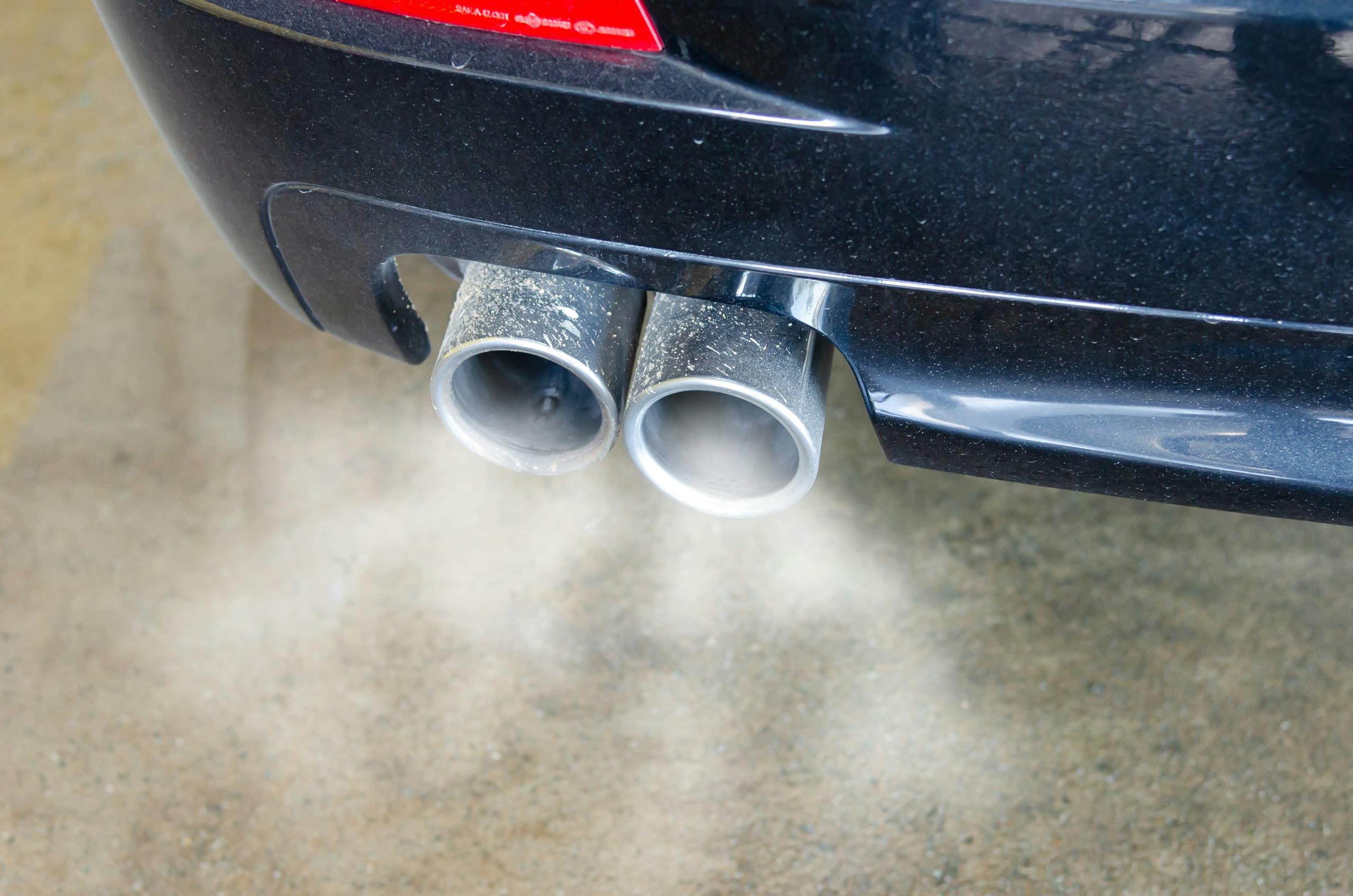 Italia, stop ai diesel Euro 5 dal 1° ottobre 2025: dalla Lombardia al Veneto, ecco dove accadrà