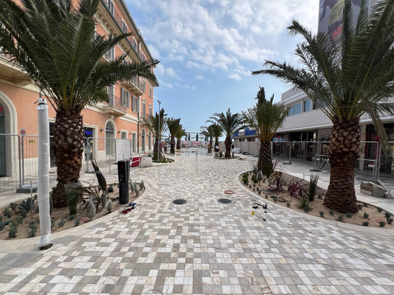 Riccione, inaugurato il primo tratto della nuova “Oasi urbana” di viale Ceccarini
