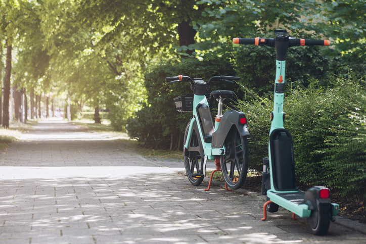 Monopattini ed e-bike, la normativa inglese mette in guardia su uso e pubblicità