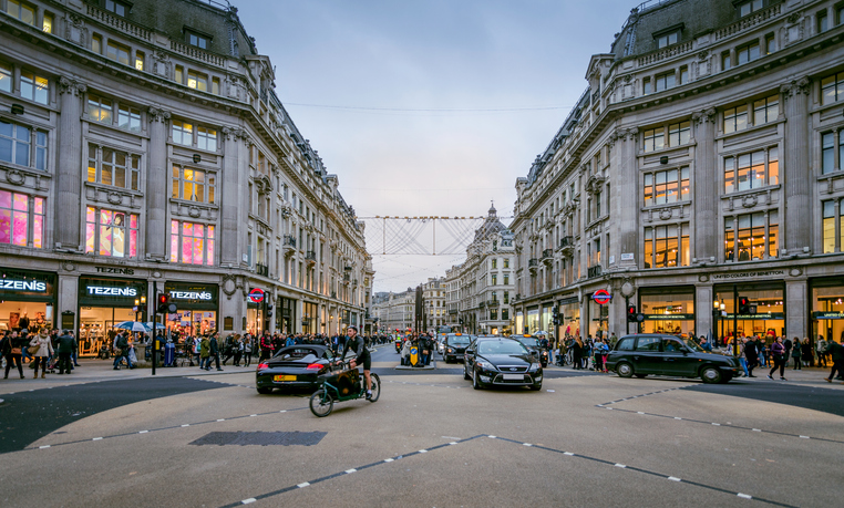 Oxford Street, Londra cerca talenti per ridisegnarla