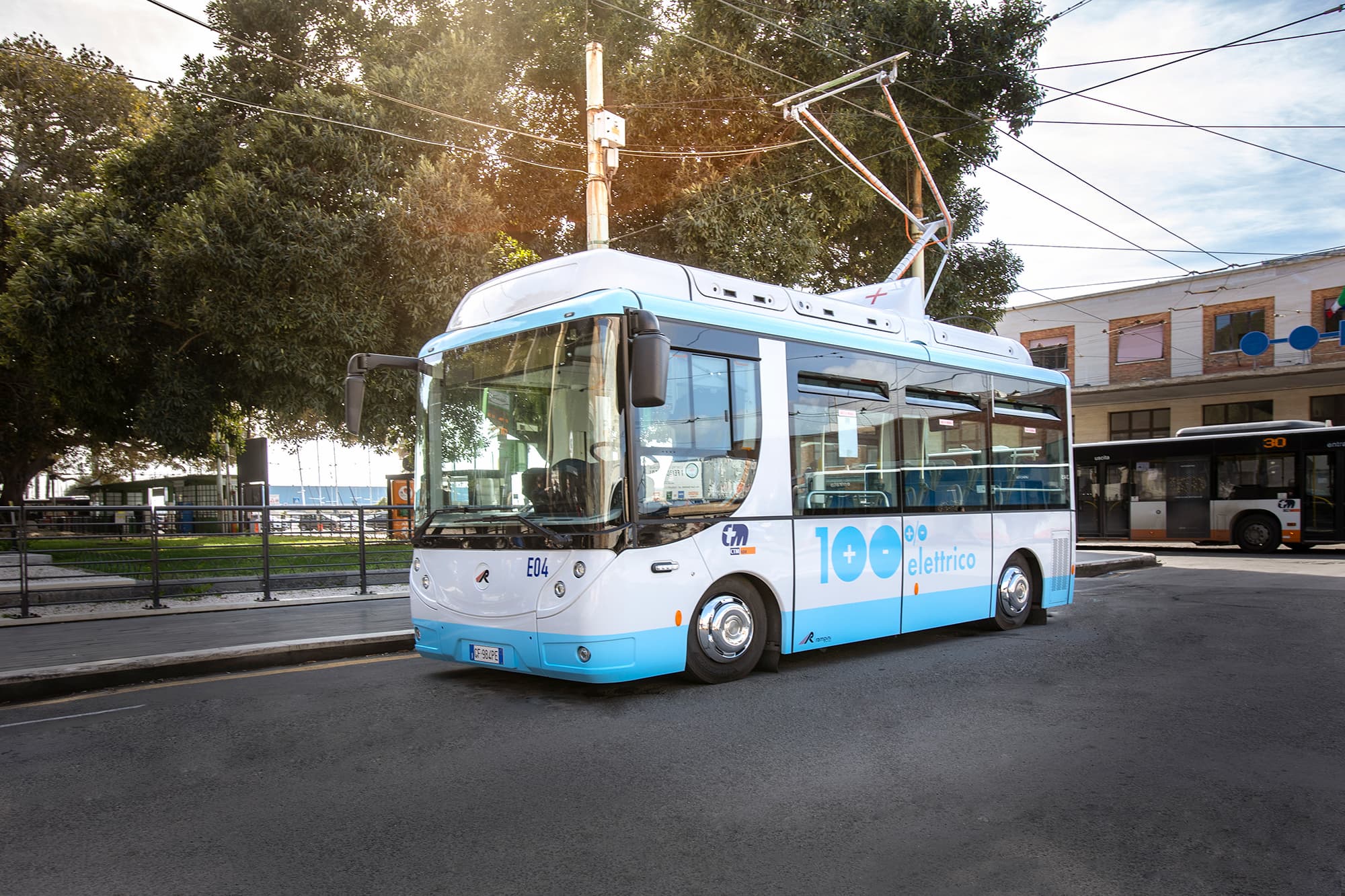 Cagliari, in arrivo 32 nuovi bus elettrici: ecco il progetto per il 2030