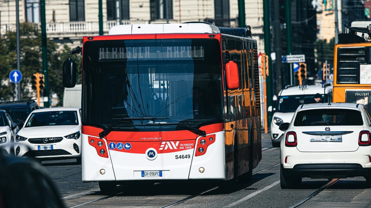 Sorrento, in servizio 4 bus elettrici di nuova generazione: ecco la cifra totale dell’investimento