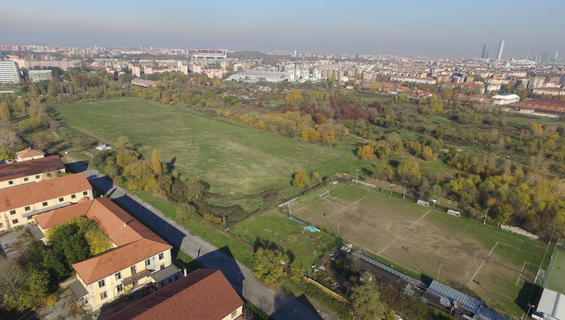 Milano, un nuovo parco e 1.700 case: ecco come sarà la nuova piazza d’Armi. Costi e dettagli del progetto