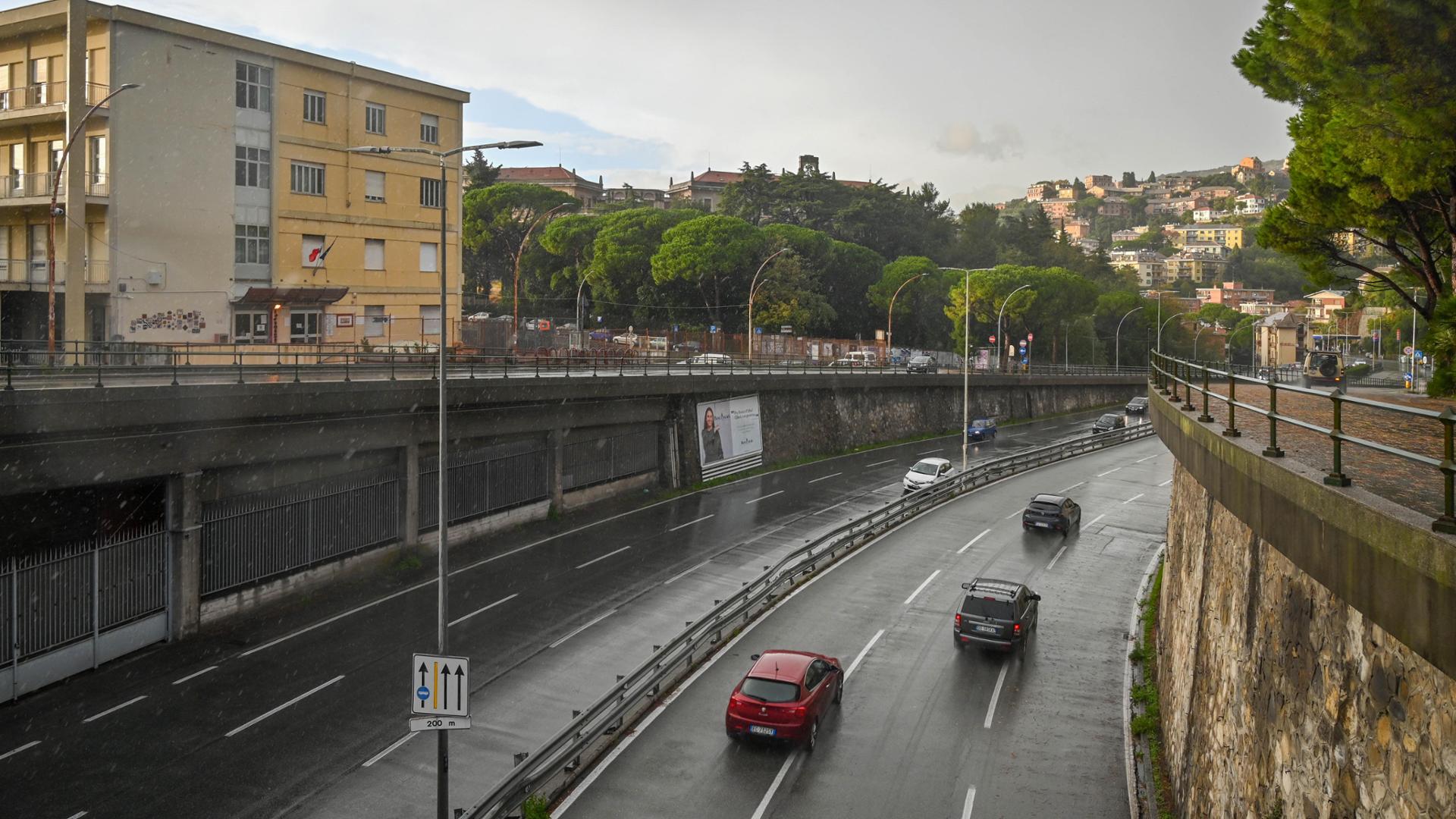 Genova, stop ai divieti per i mezzi pesanti in Corso Europa. Ecco perché