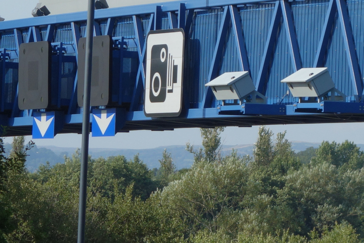 Autovelox nel Regno Unito, cambia la sicurezza stradale: arrivano le telecamere Ultra “Two-Way”