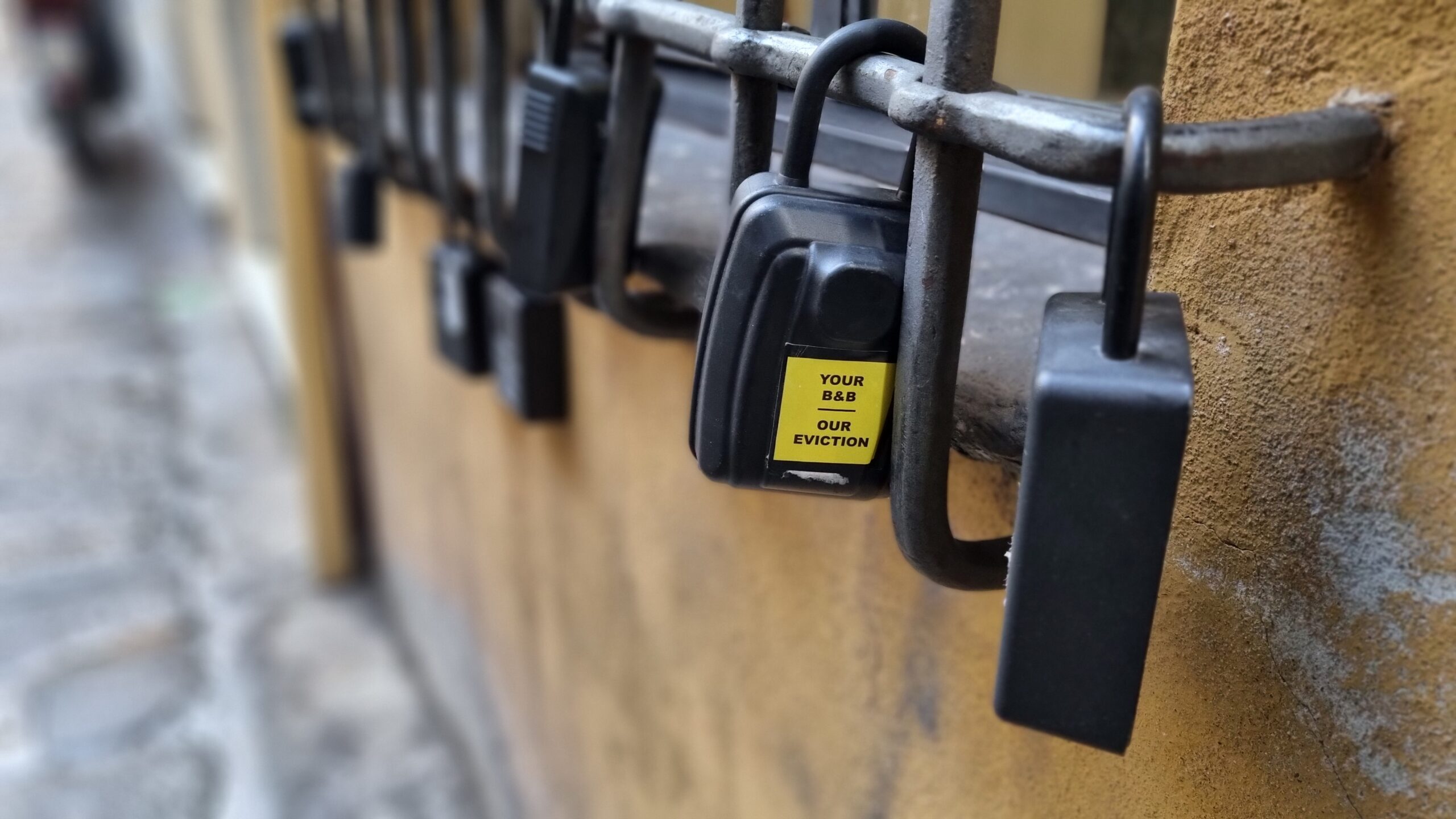 Turismo Milano, keybox illegali: la Polizia Locale ne rimuove 70 in due giorni