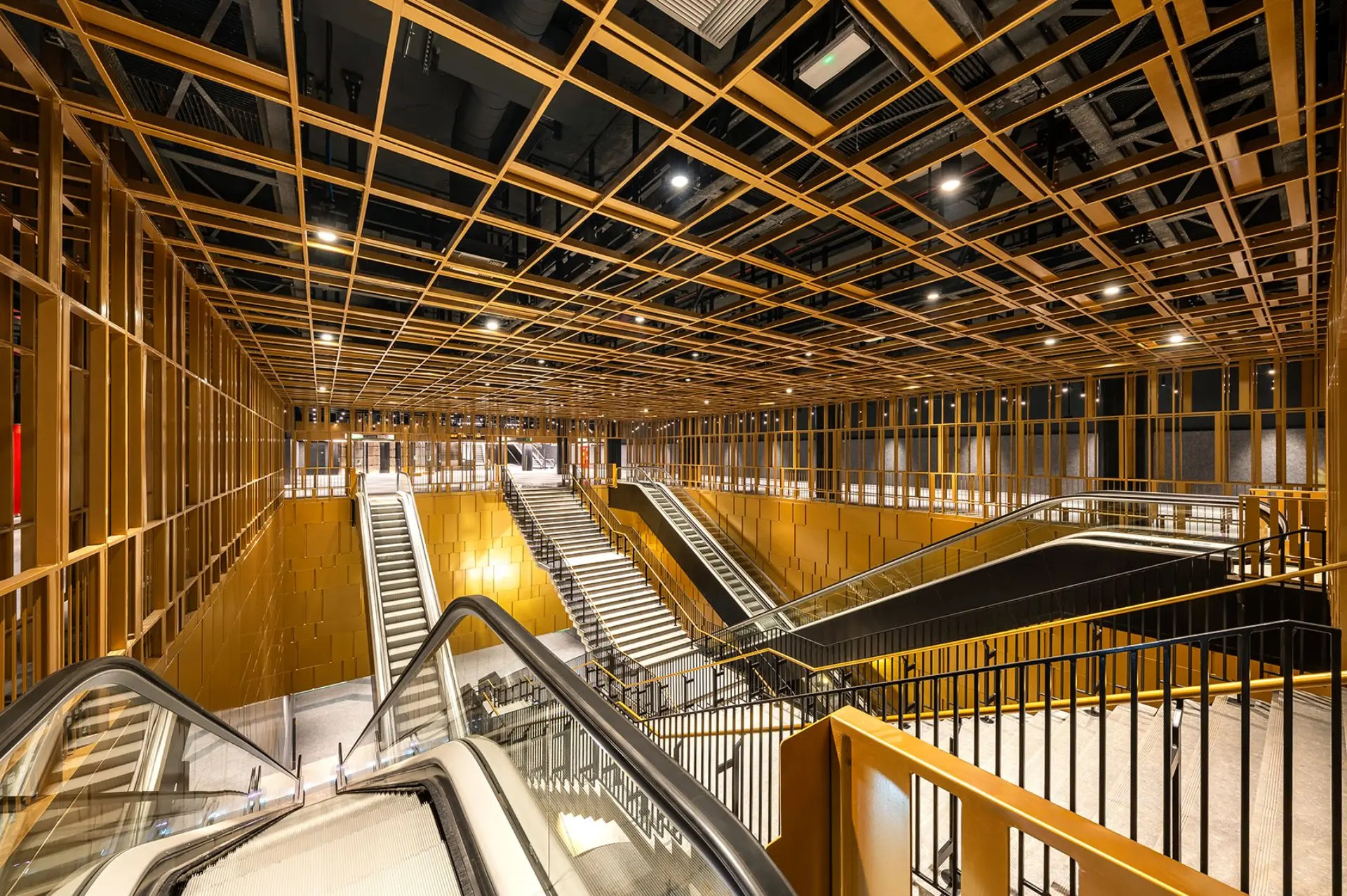 Metro C Roma, firmato l’accordo per il prolungamento fino a Farnesina: ecco quanto costerà il progetto