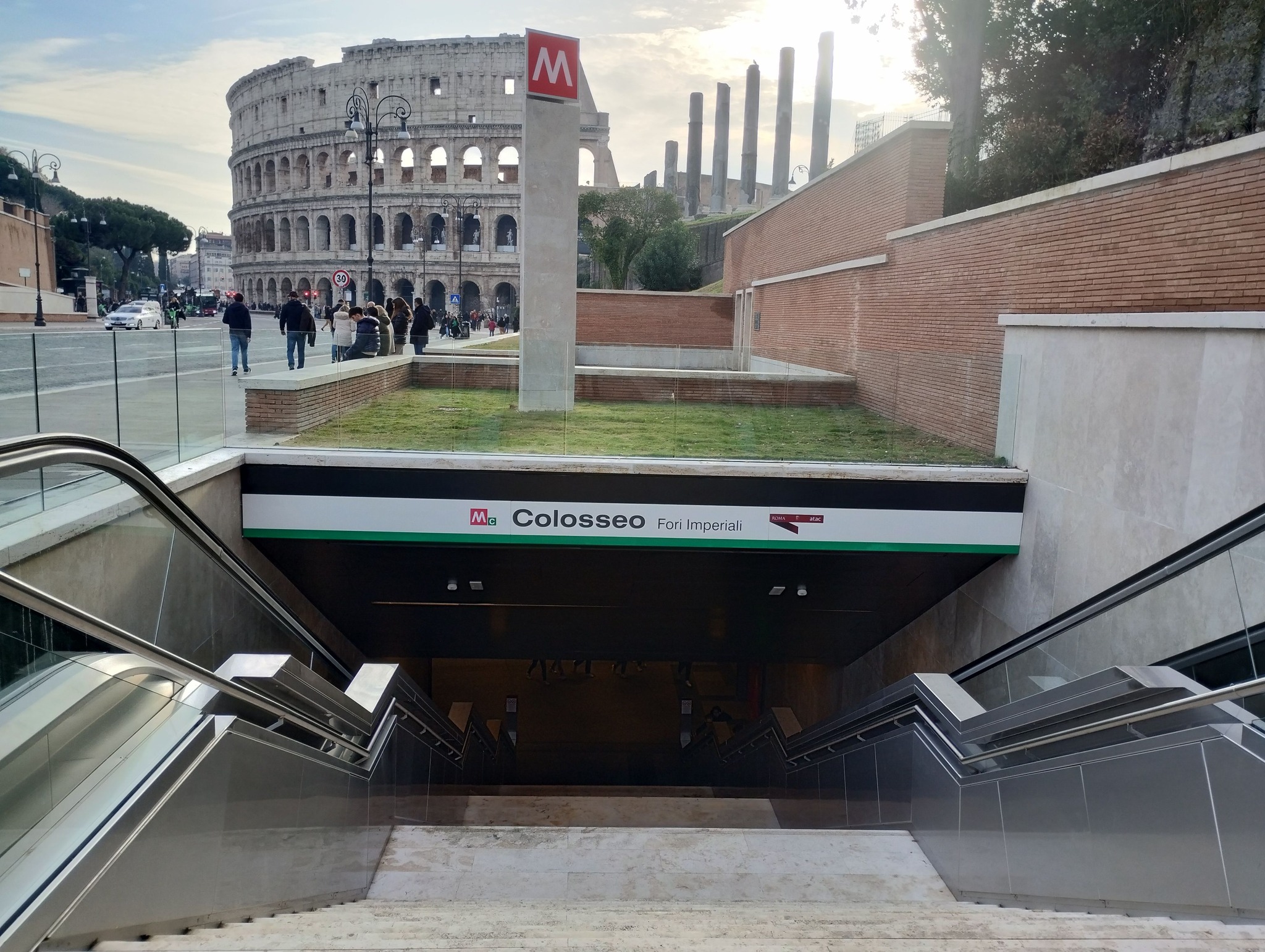 Roma, cresce la Metro C: ma ad allungarsi sono anche i tempi d’attesa dei passeggeri. La situazione