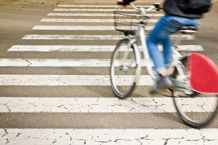 Quando la bicicletta diventa un veicolo, le regole nelle città intelligenti