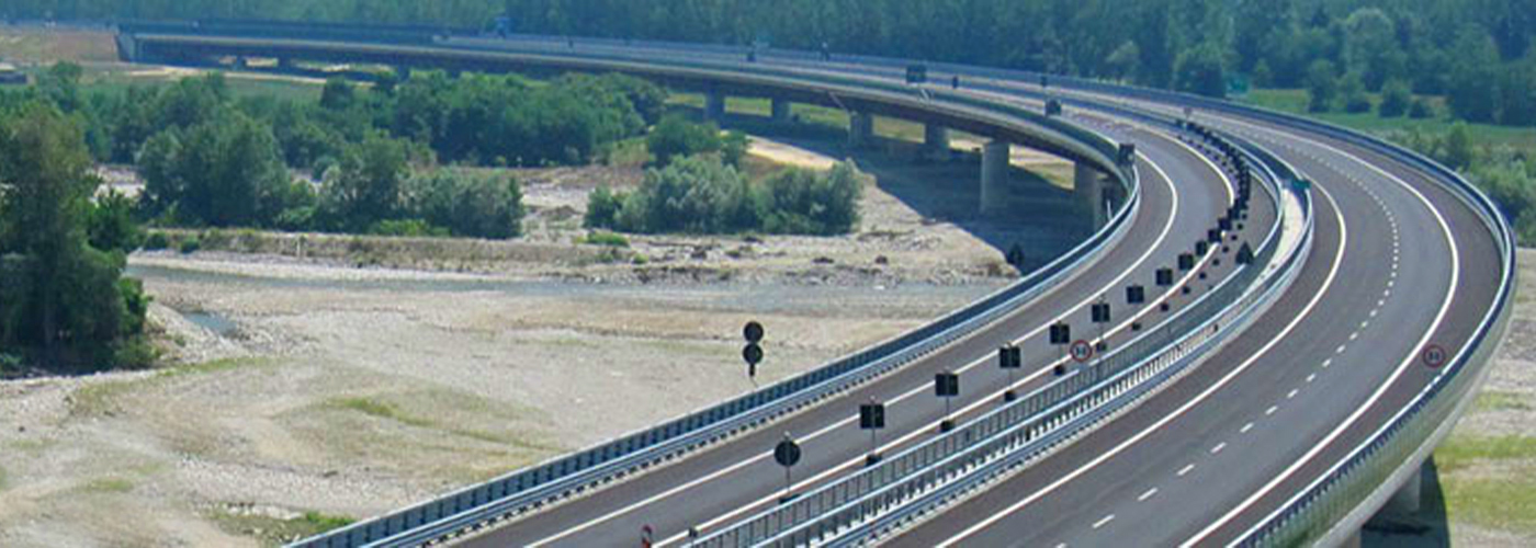 Piemonte, taglio del nastro per la tratta Asti-Cuneo: aperte al traffico le 4 corsie