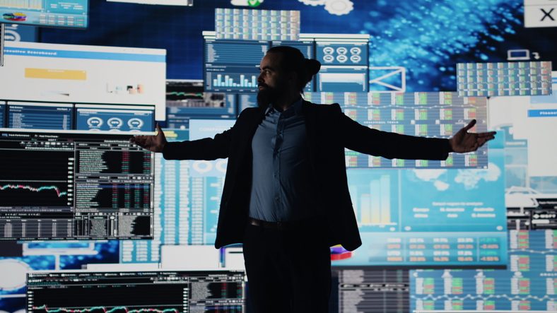 Compensi nelle società in house, la Corte dei conti chiarisce le regole per Comuni ed enti locali