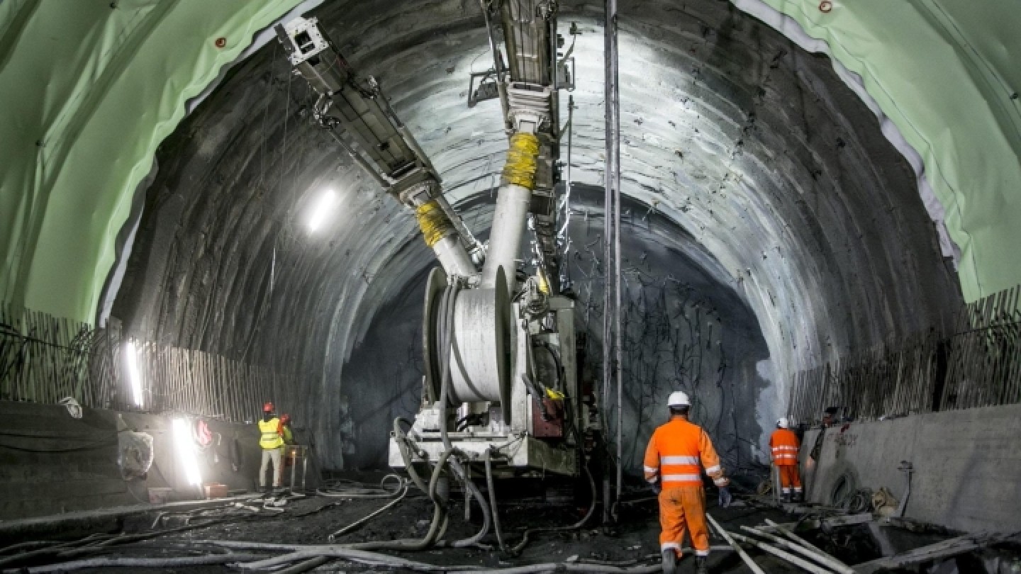 Piemonte, lavori al Terzo Valico: abbattuto l’ultimo diaframma delle gallerie di Novi Ligure