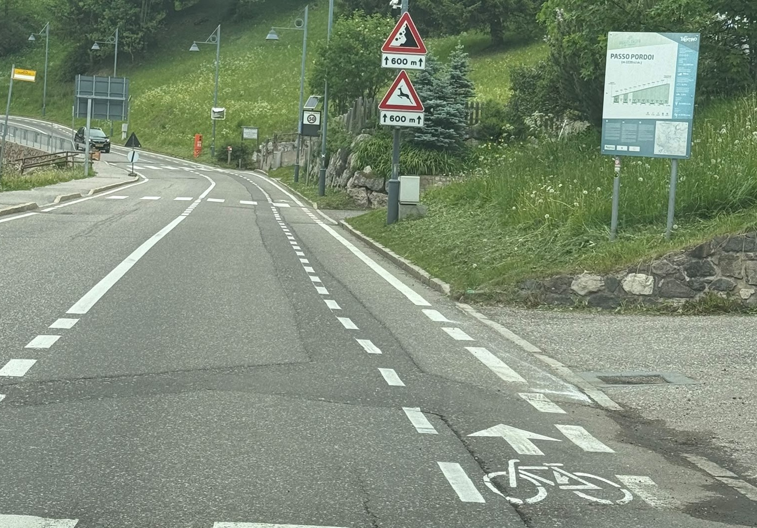 Trentino, Dolomiti a misura di bici: ecco le bike lane sui Passi Sella e Pordoi