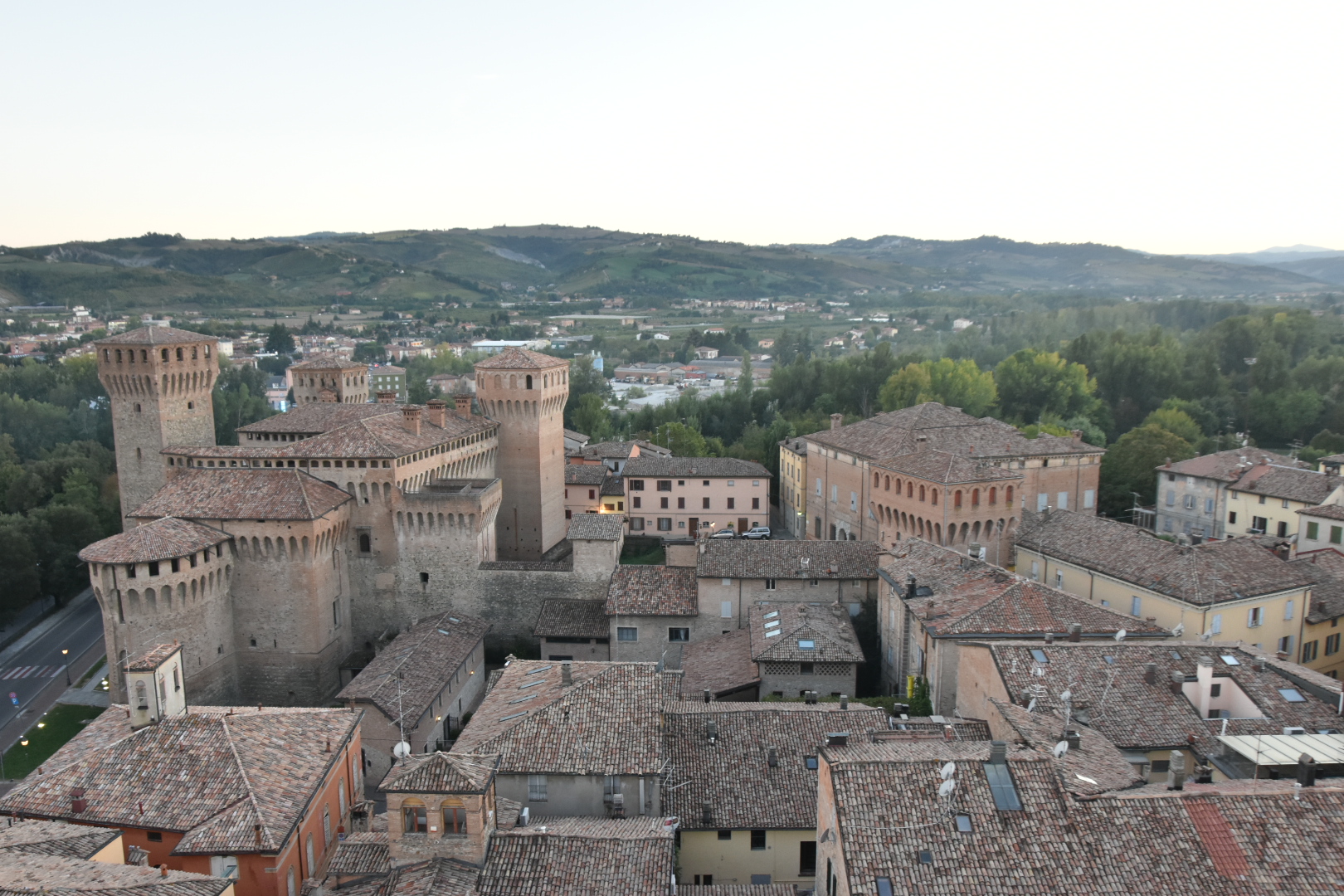 Emilia-Romagna, insediata la nuova giunta di Vignola: il taser alla Polizia Locale prima mossa?