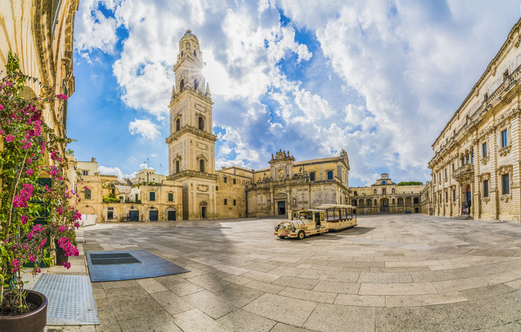 Lecce smart city: il circuito LeccEcclesiae tra barocco, campanile con ascensore e mobilità sostenibile