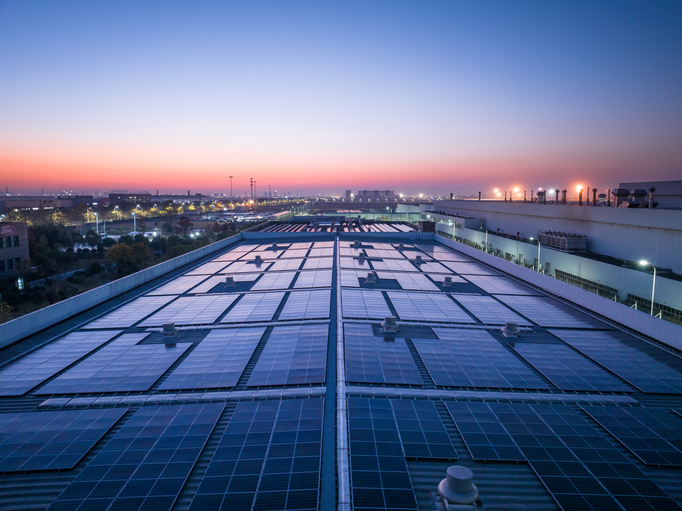 Società in house e incentivi fotovoltaico, la Corte costituzionale chiarisce il perimetro delle agevolazioni