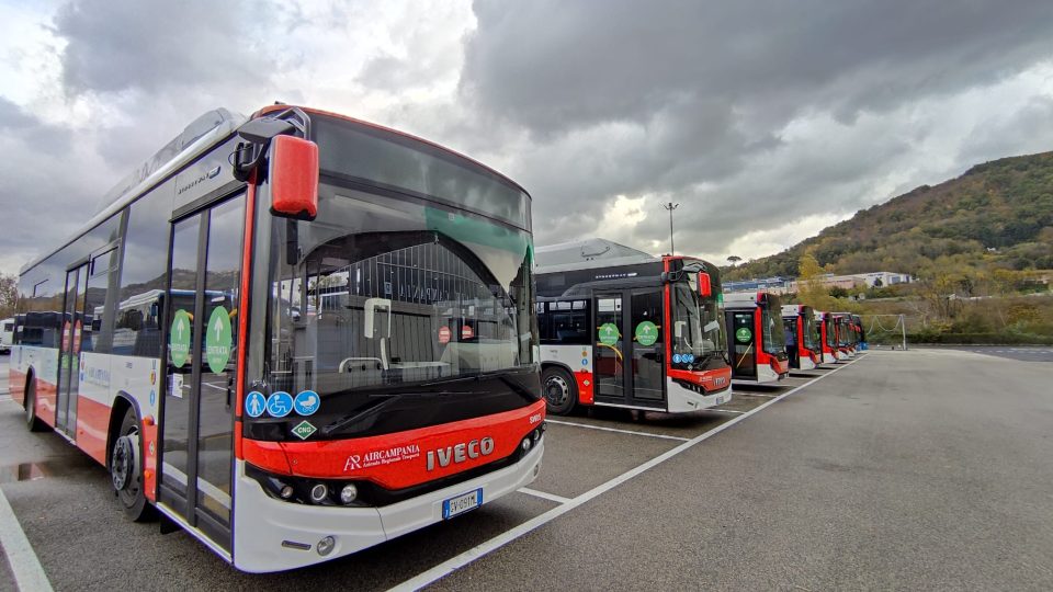 Avellino, il trasporto pubblico cambia volto: in arrivo 100 nuove fermate e bus serali per i giovani