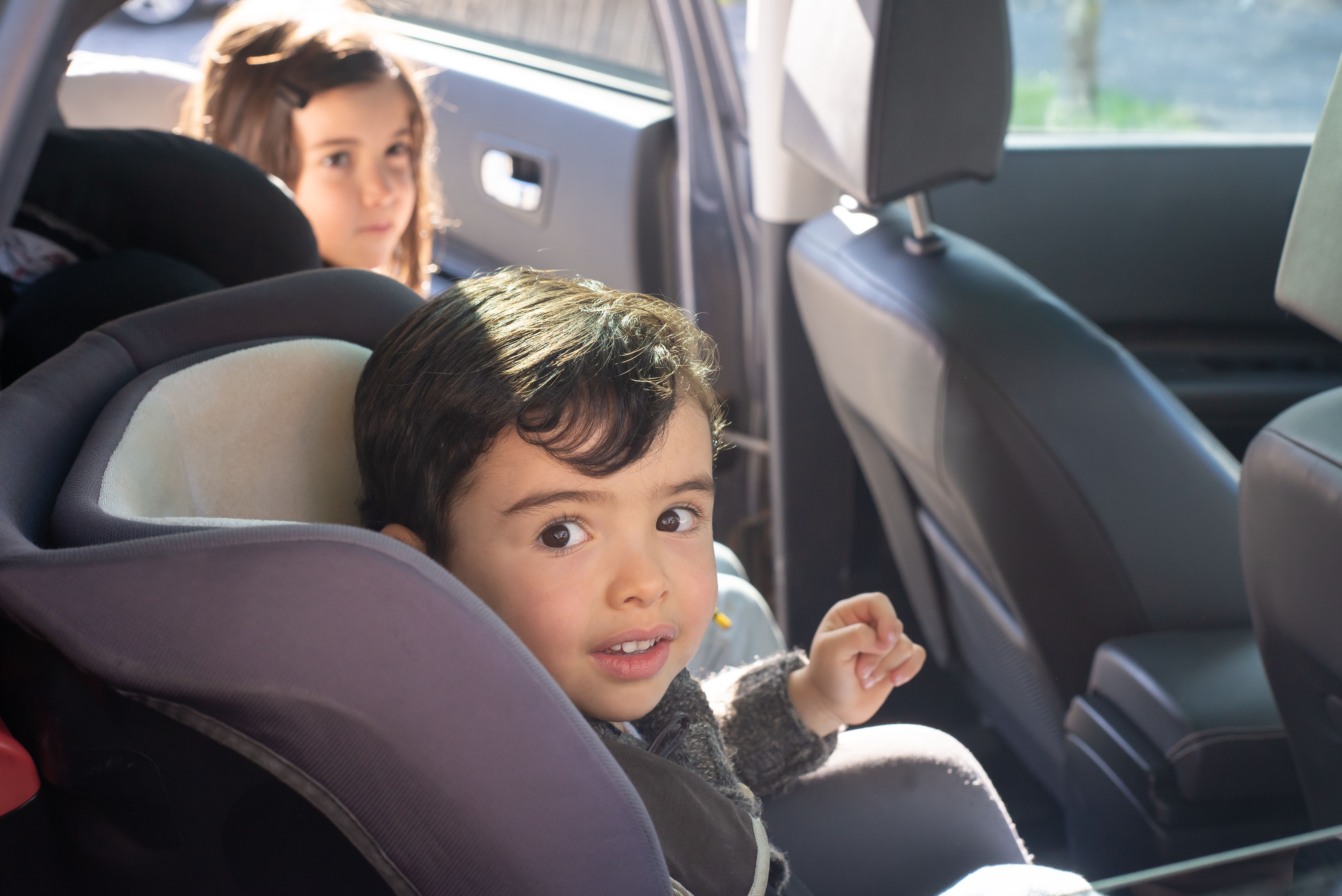 Sicurezza stradale, basta bambini feriti in incidenti d’auto: ecco il nuovo spot del Mit