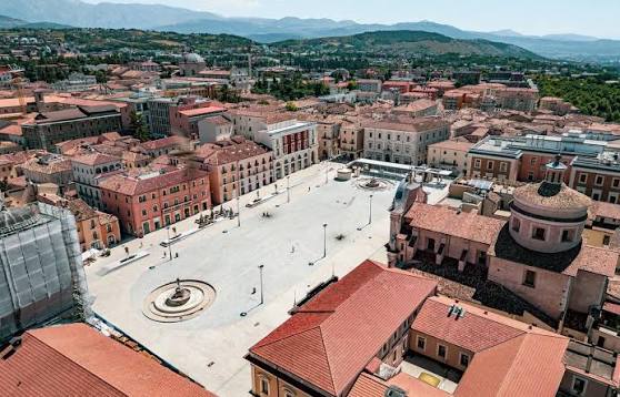 L’Aquila punta sul Wi-Fi pubblico: 437mila euro per coprire centro storico e frazioni