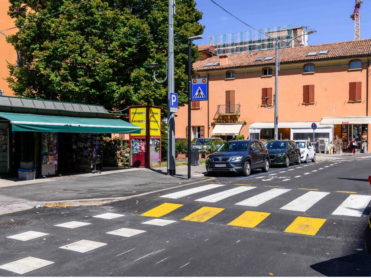 Bologna, sicurezza stradale: completata la riqualificazione di piazza Trento e Trieste. Le novità