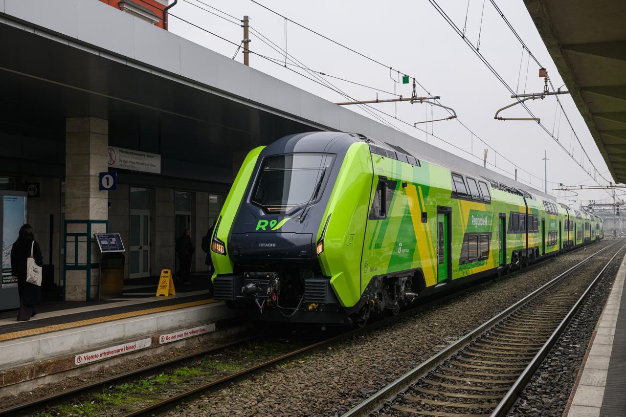 Piemonte, flotta rinnovata e più green: nuovi treni elettrici a due piani in circolazione