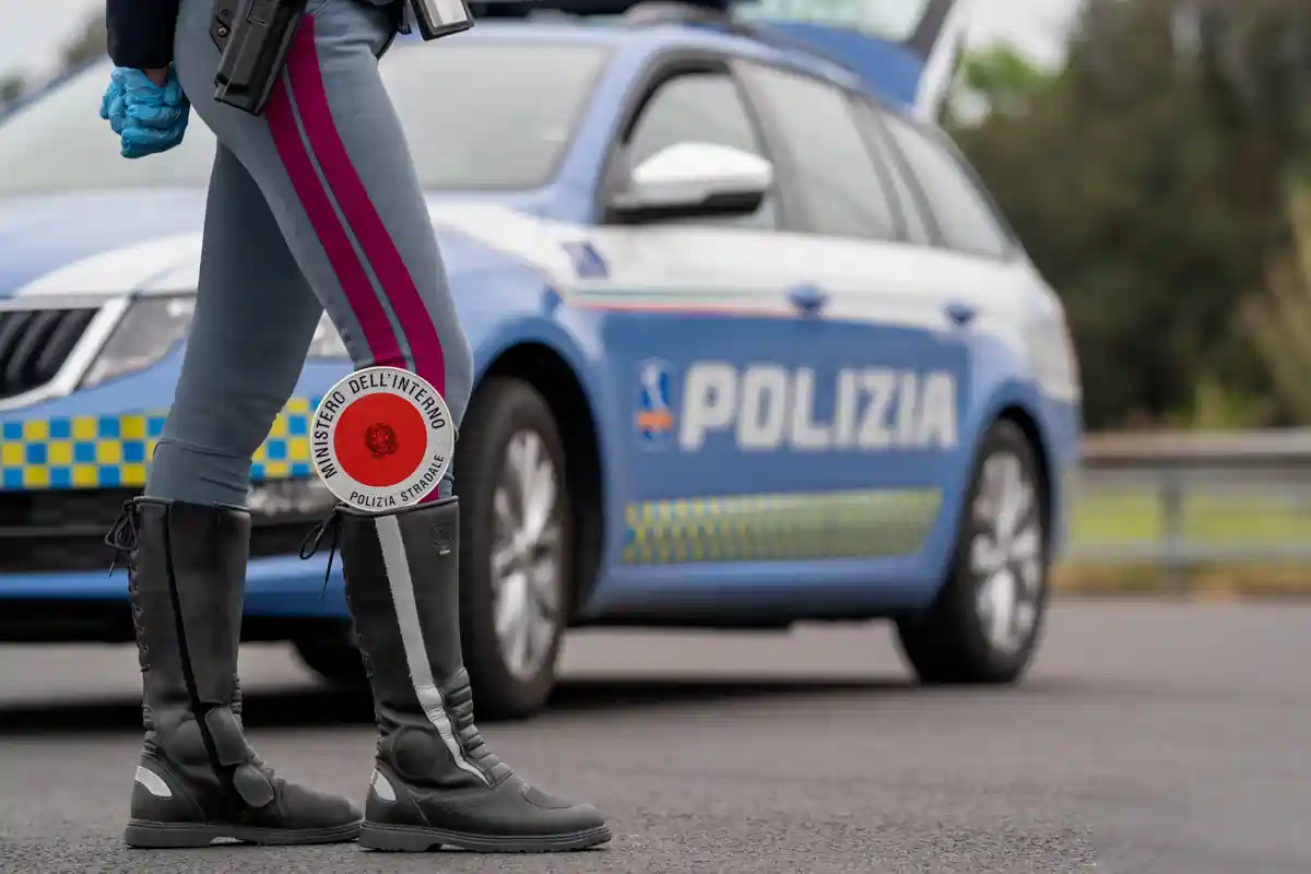 Polizia Stradale, verbali e foto degli autovelox si vedono online. E si possono pagare anche le multe: ecco come fare