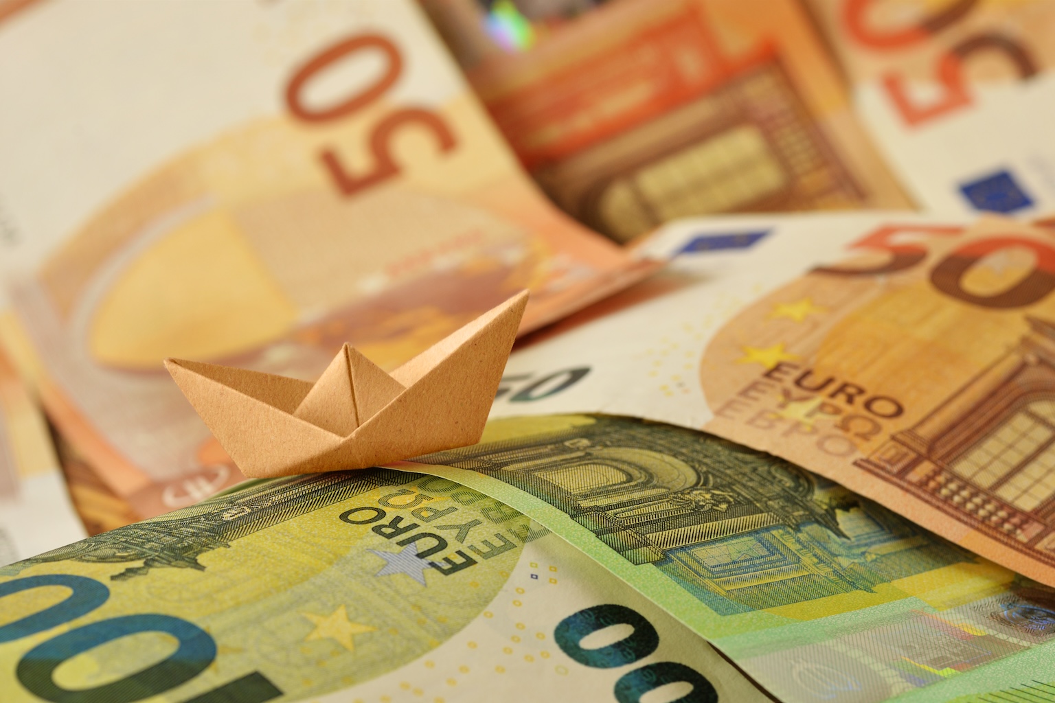 Conti correnti, la stangata: il costo è salito del 23% in dieci anni. Ecco dove si risparmia di più