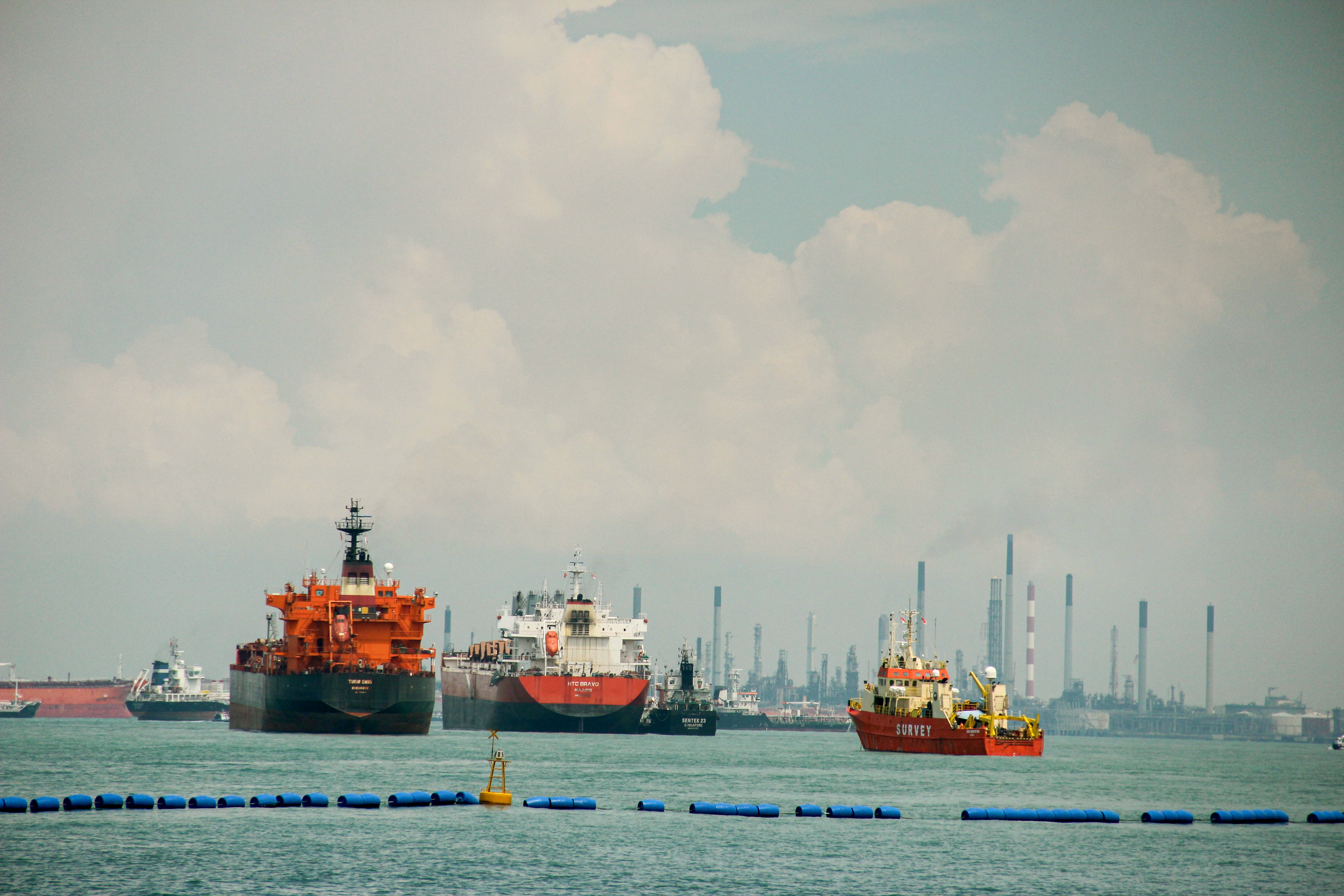Quanto è strategico lo stretto di Hormuz per l’Italia: ecco le cifre (e perché il gasolio è così caro)