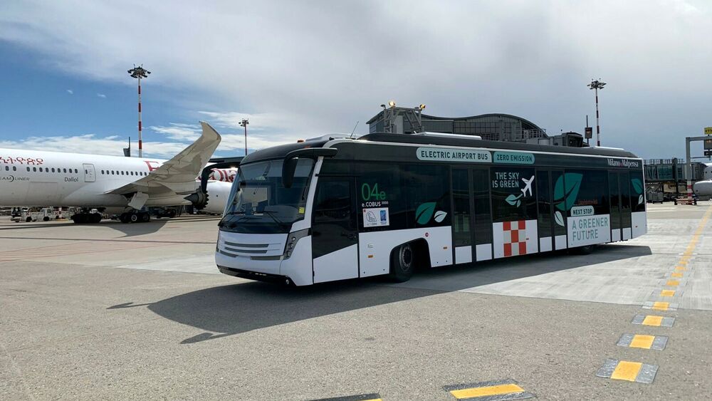 L’Aeroporto di Fiumicino punta sulla mobilità sostenibile: nuovi autobus elettrici per collegare terminal e aerei