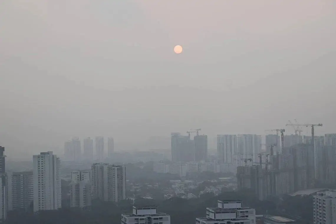 Formula 1, a Singapore c’è l’emergenza “haze”, lo smog tossico prodotto dagli incendi dell’Indonesia. Le raccomandazioni